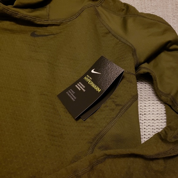 NIKE Womens Hyperwarm Hooded Shirt NWT - Picture 2 of 4